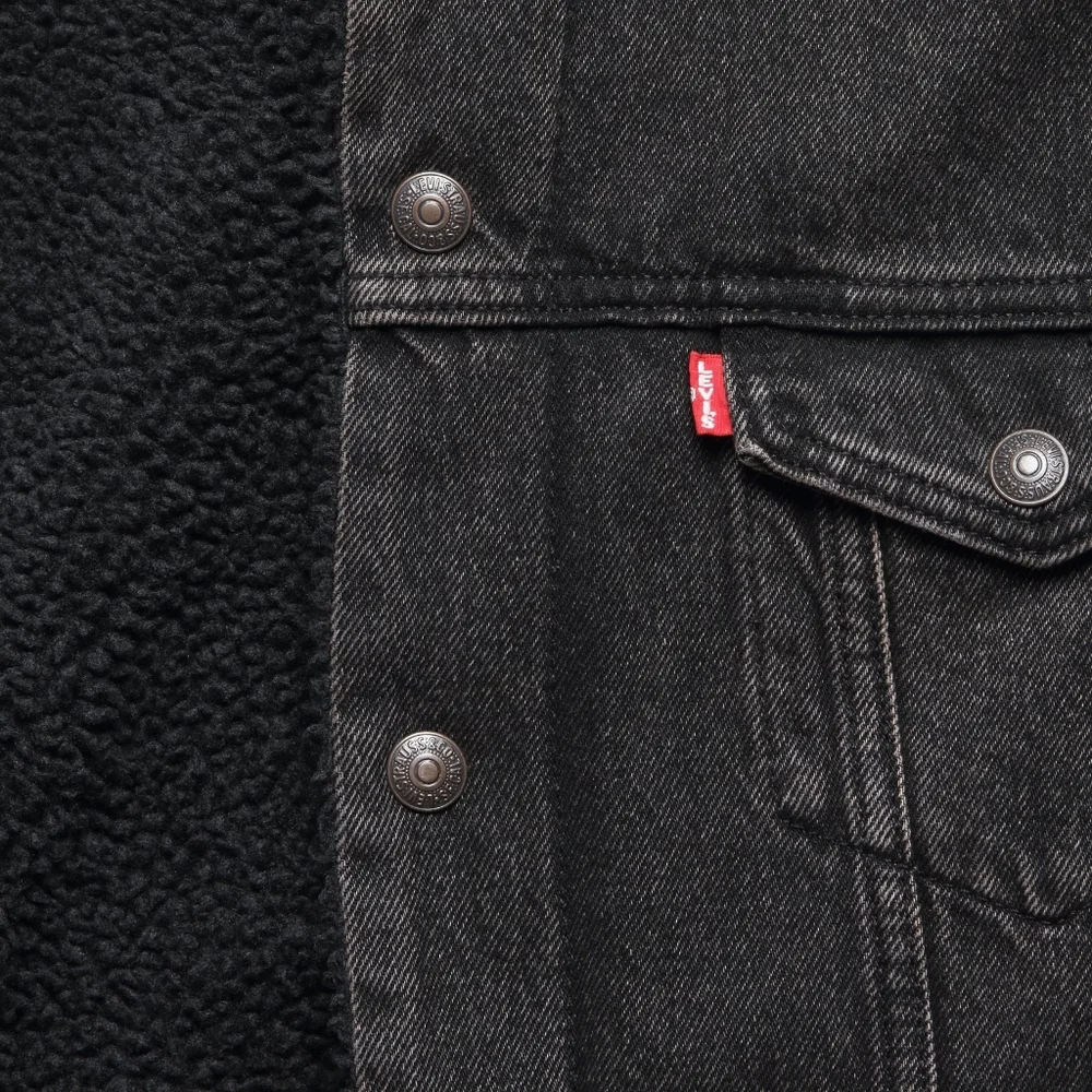 Levi's Type III black denim sherpa trucker jacket Size S NWT - Picture 3 of 4